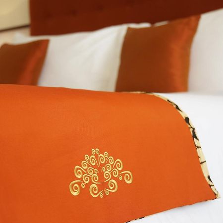 Hotel Ammi Cepu Zimmer foto